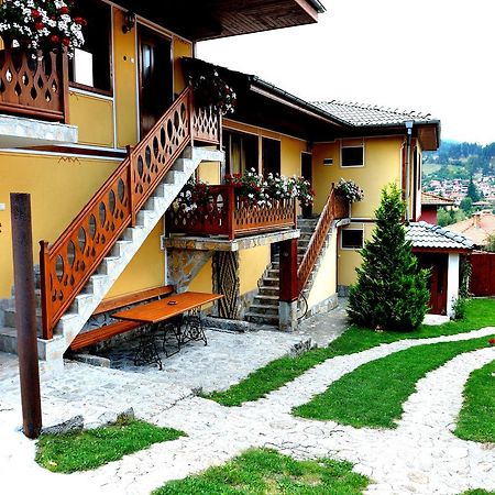 Guest House Mavrudieva Koprivshtitsa Esterno foto