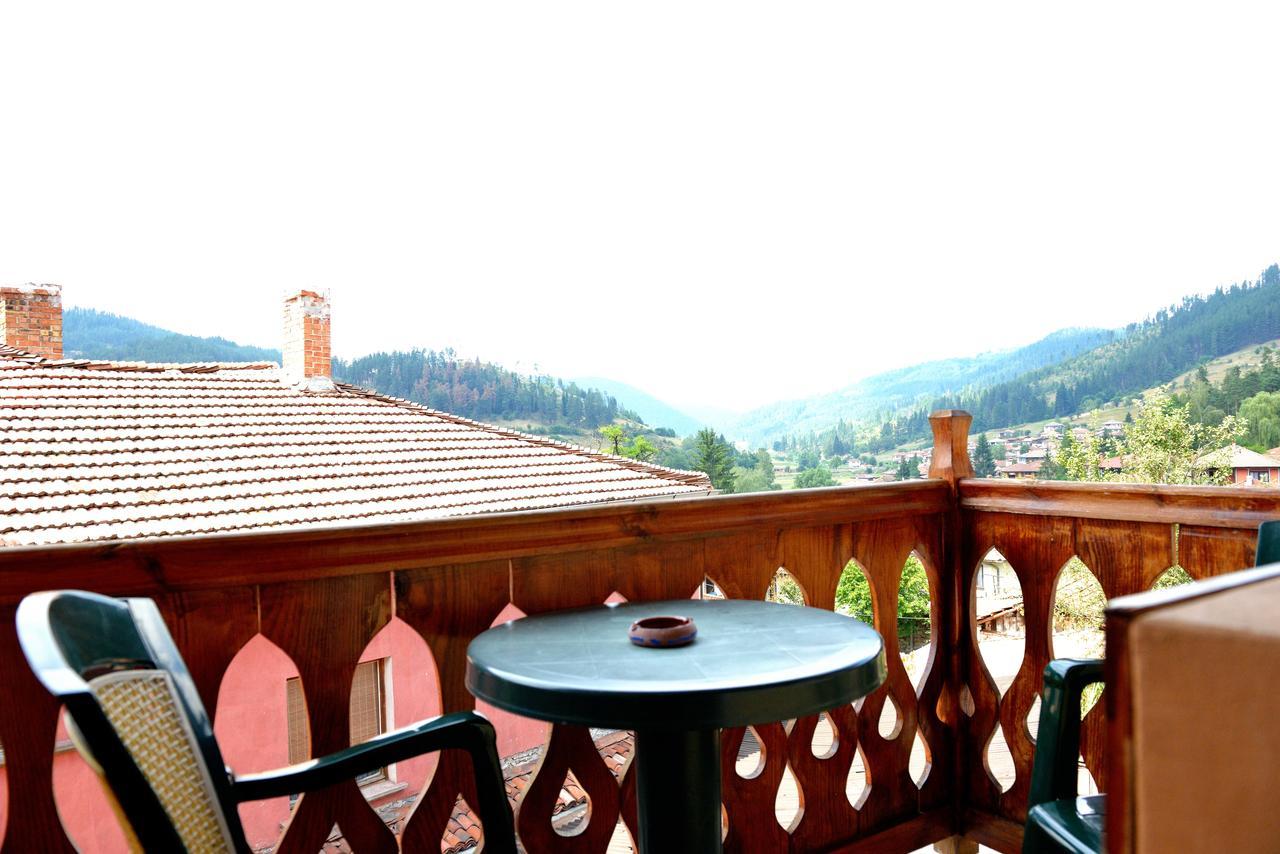 Guest House Mavrudieva Koprivshtitsa Esterno foto