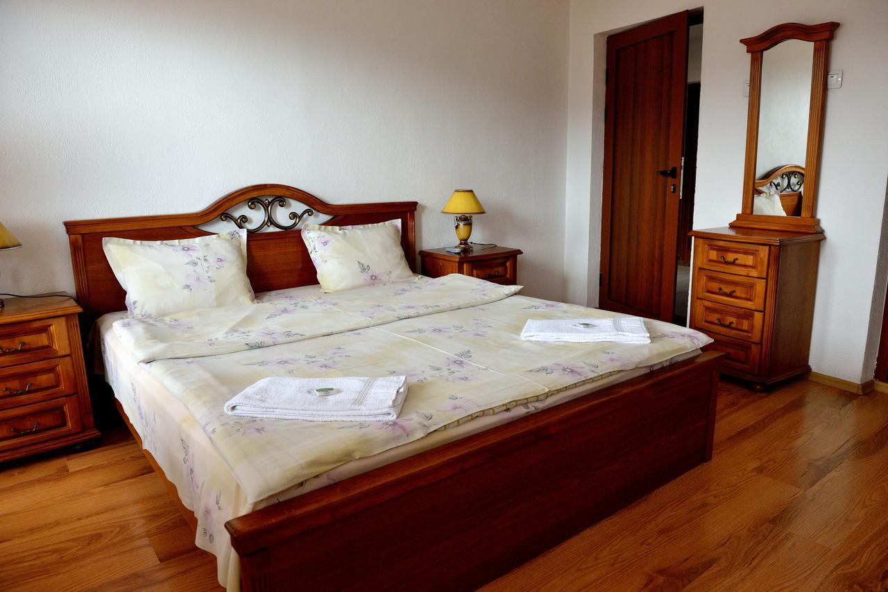 Guest House Mavrudieva Koprivshtitsa Esterno foto