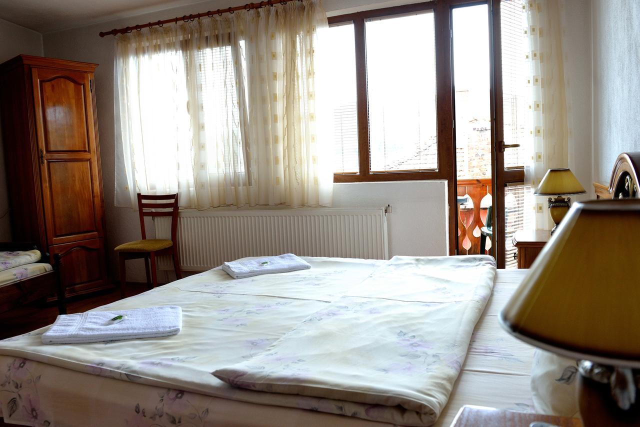 Guest House Mavrudieva Koprivshtitsa Esterno foto