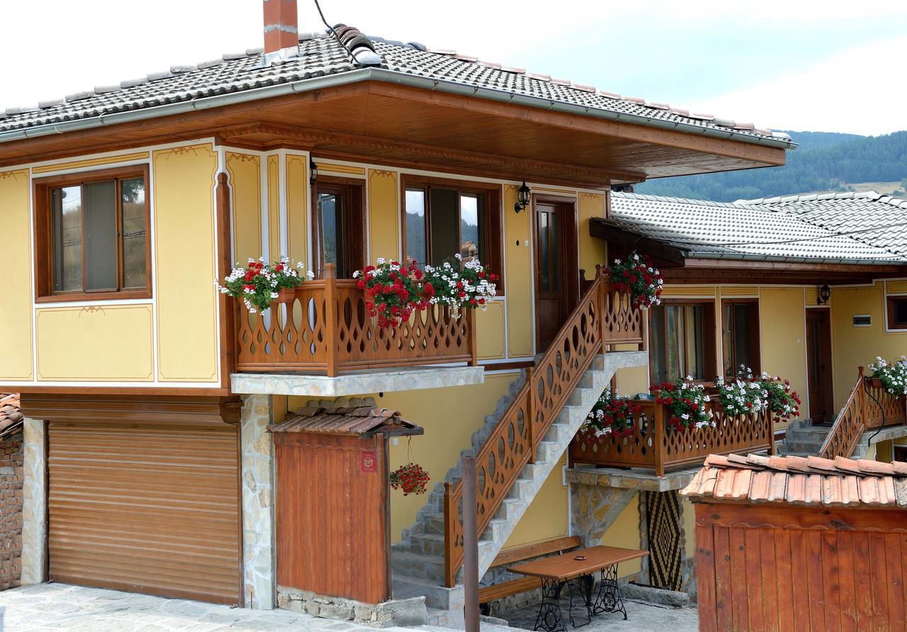 Guest House Mavrudieva Koprivshtitsa Esterno foto